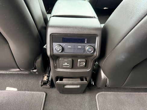 Used 2019 GMC Acadia SLT image 25