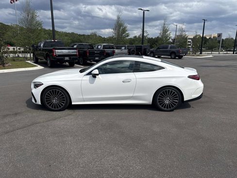 Used 2025 Mercedes-Benz CLE 300 4MATIC Coupe image 6