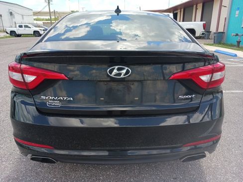Used 2017 Hyundai Sonata Sport w/ Value Edition Package 02 FWD image 4