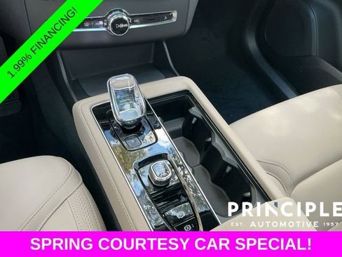 New 2026 Volvo XC90 B6 Plus w/ Protection Package Premier AWD/4WD image 17