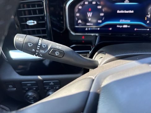 Used 2024 Chevrolet Silverado 1500 LT image 28