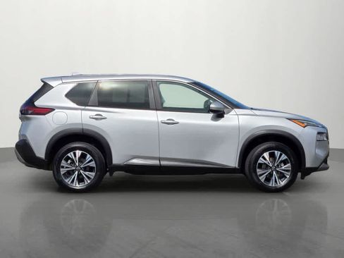 Used 2023 Nissan Rogue SV AWD/4WD image 7