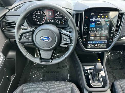Certified 2025 Subaru Forester Premium AWD/4WD image 17