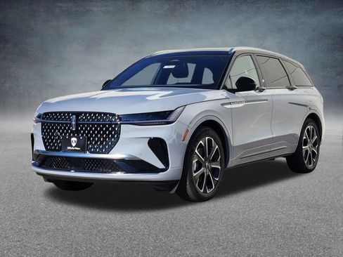 New 2026 Lincoln Nautilus Reserve AWD/4WD image 3
