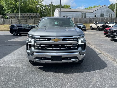 Certified 2023 Chevrolet Silverado 1500 LTZ AWD/4WD image 3