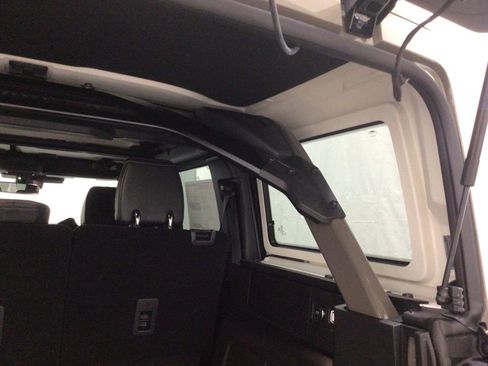 New 2025 Ford Bronco Raptor image 37