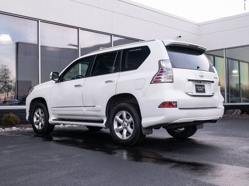 Used 2018 Lexus GX 460 image 6