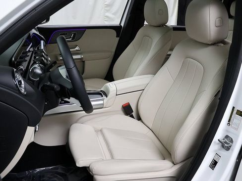 Certified 2026 Mercedes-Benz GLB 250 4MATIC image 10