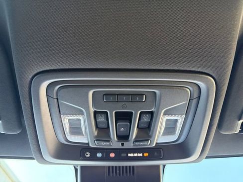 Used 2023 GMC Sierra 1500 AT4 w/ Technology Package image 12