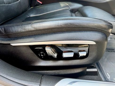 Used 2017 BMW 740i RWD image 34