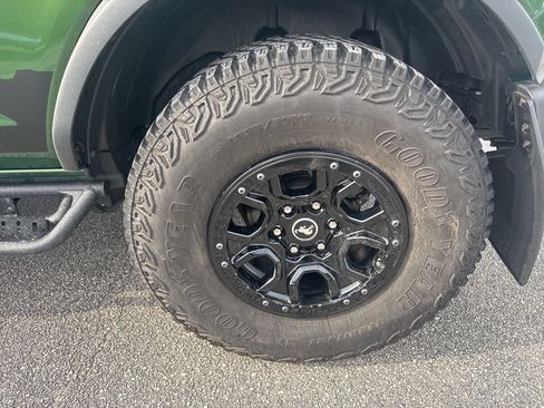 Used 2024 Ford Bronco Wildtrak AWD/4WD image 14