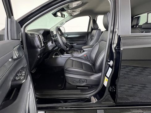 New 2025 Ford Ranger Lariat w/ FX4 Off-Road Package image 8