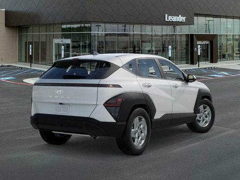 New 2027 Hyundai Kona SE FWD image 4