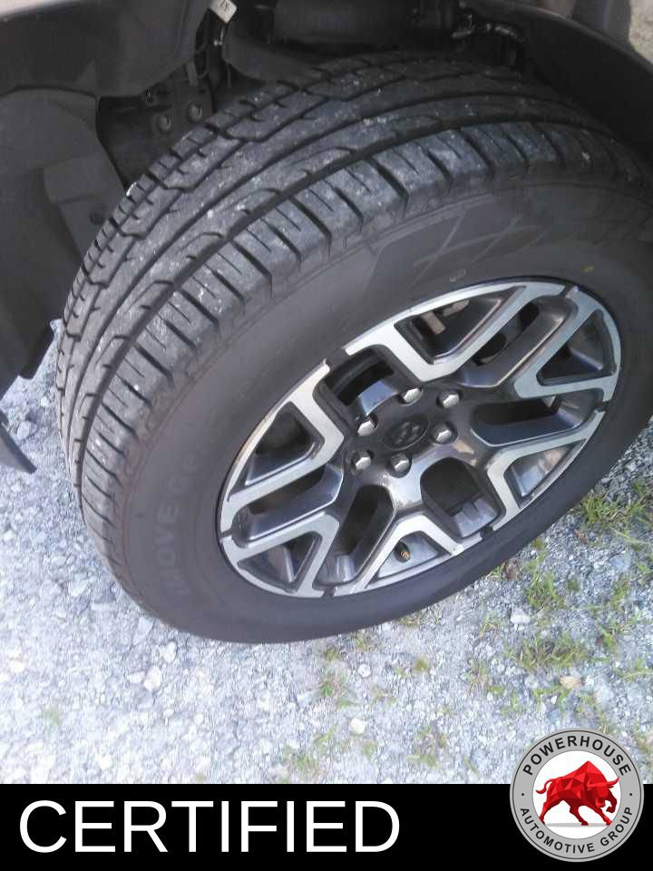 Used 2026 RAM 1500 Laramie AWD/4WD image 3