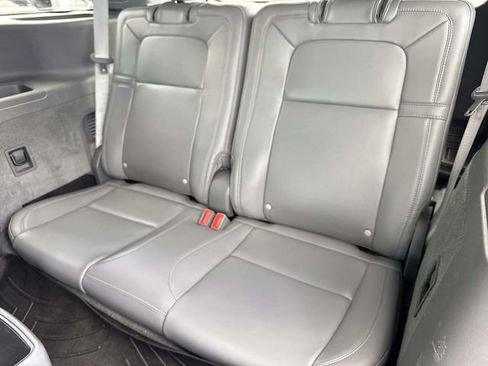 Used 2020 Lincoln Aviator Reserve w/ Equipment Group 202A AWD/4WD image 17