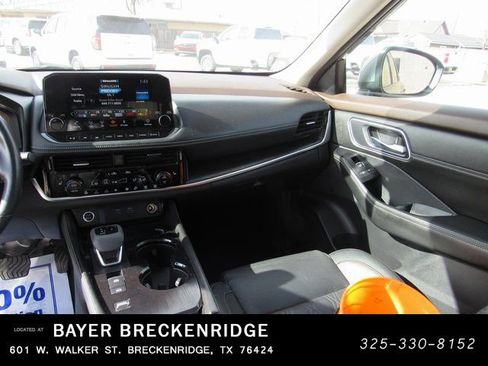 Used 2021 Nissan Rogue Platinum image 36