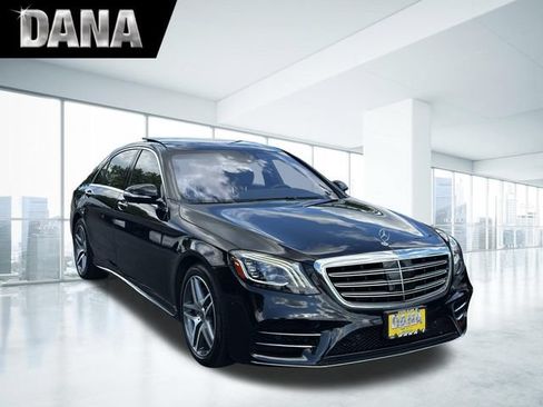 Used 2018 Mercedes-Benz S 560 4MATIC Sedan image 1