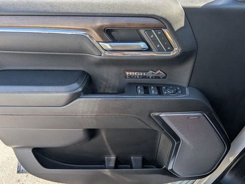 Used 2024 Chevrolet Silverado 1500 High Country image 27