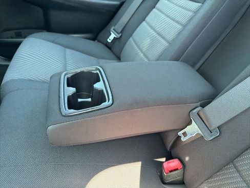 Used 2017 Toyota Camry LE image 25