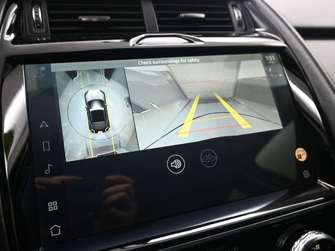 Used 2021 Jaguar E-PACE SE image 20