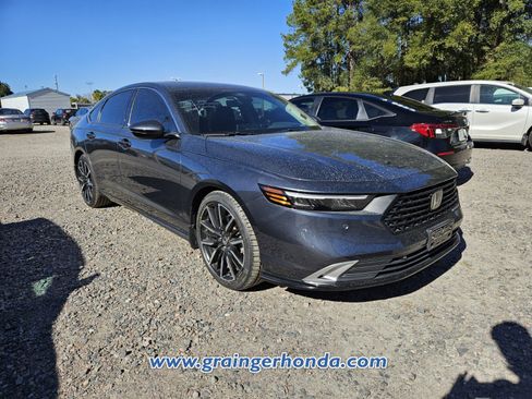 Certified 2023 Honda Accord Touring image 5