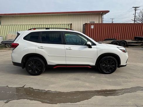 Used 2021 Subaru Forester Sport image 9