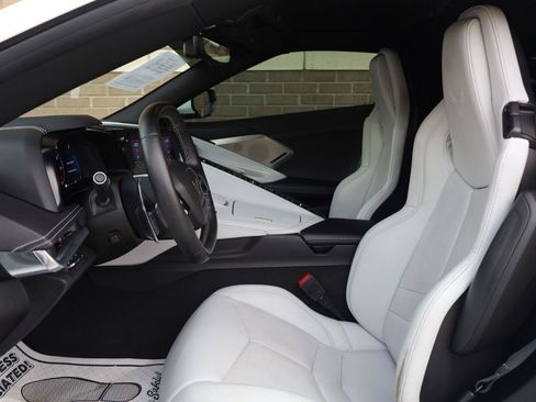 Used 2021 Chevrolet Corvette Stingray Preferred Cpe w/ Z51 Performance Package RWD image 22