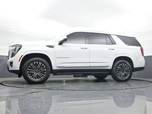 Used 2025 GMC Yukon Elevation w/ LPO, Floor Liner Package AWD/4WD image 47