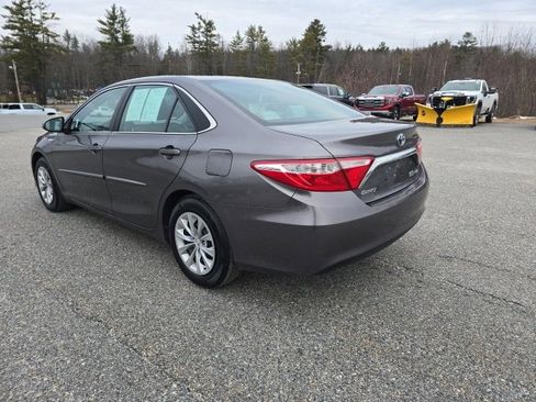 Used 2015 Toyota Camry XLE image 3