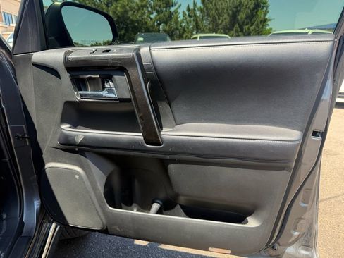 Used 2019 Toyota 4Runner Limited AWD/4WD image 27