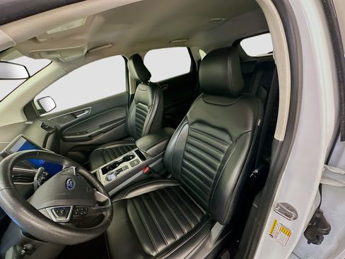 Used 2024 Ford Edge SEL AWD/4WD image 13