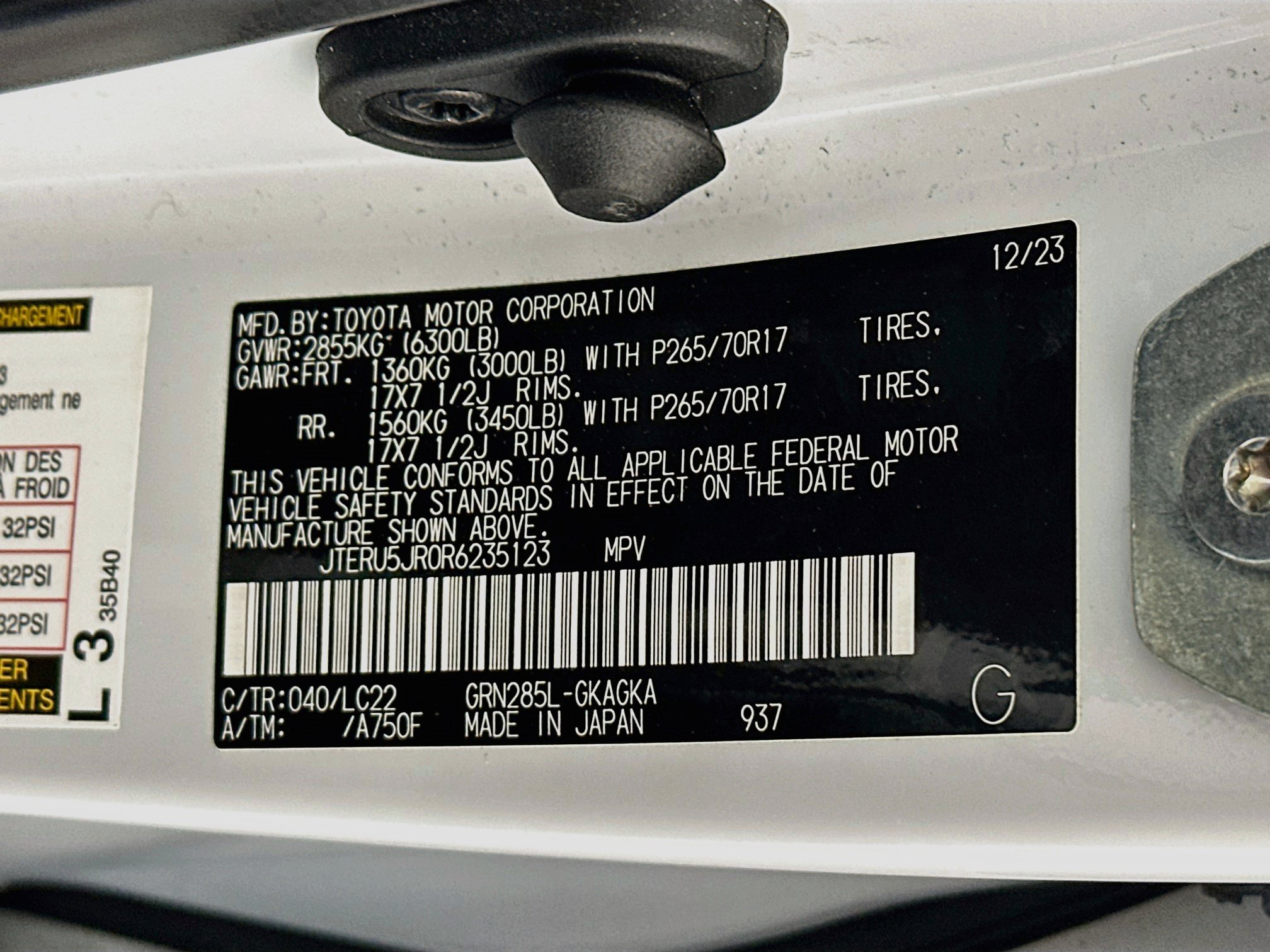 Used 2024 Toyota 4Runner TRD Off-Road Premium AWD/4WD image 12