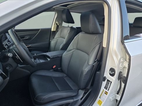 Certified 2024 Lexus ES 350 w/ Premium Package FWD image 12