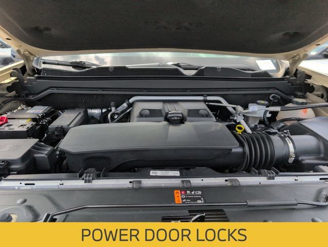 Used 2024 Chevrolet Colorado ZR2 w/ ZR2 Convenience Package III AWD/4WD image 13