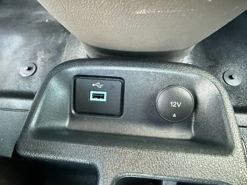 Used 2020 Ford Transit Connect XL FWD image 31