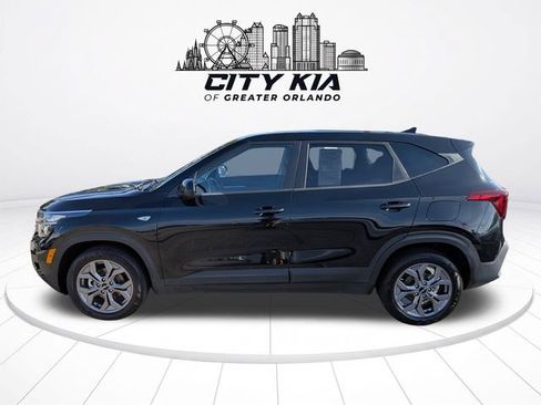 Certified 2026 Kia Seltos LX FWD image 3