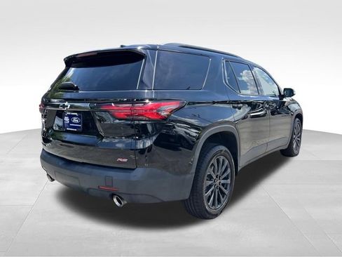 Used 2023 Chevrolet Traverse RS w/ LPO, Floor Liner Package FWD image 3