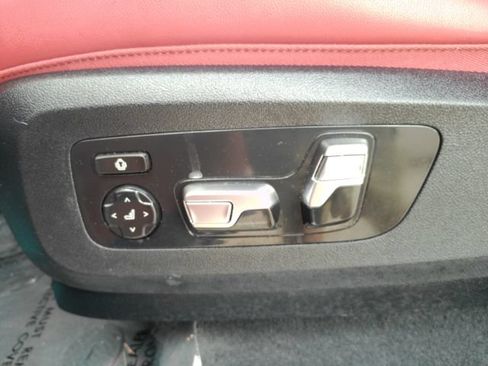 Used 2025 BMW XM AWD/4WD image 13