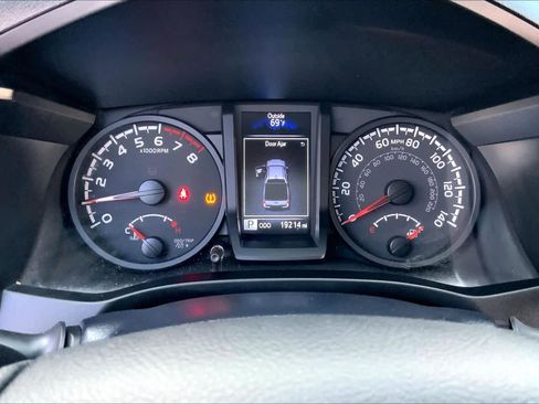 Used 2023 Toyota Tacoma SR image 25