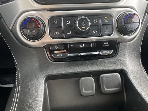 Used 2019 GMC Yukon SLE w/ SLE Value Package image 25