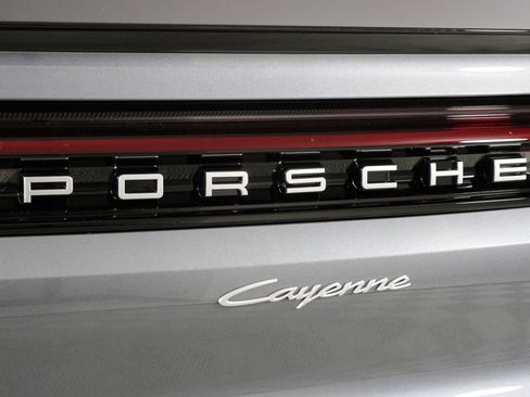 New 2026 Porsche Cayenne Coupe AWD/4WD image 22