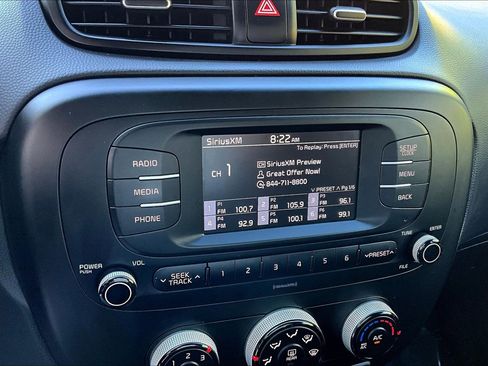 Used 2017 Kia Soul FWD image 10