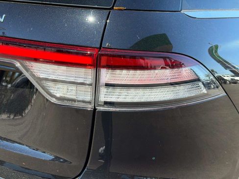 Used 2025 Lincoln Aviator Reserve w/ Equipment Group 201A AWD/4WD image 15