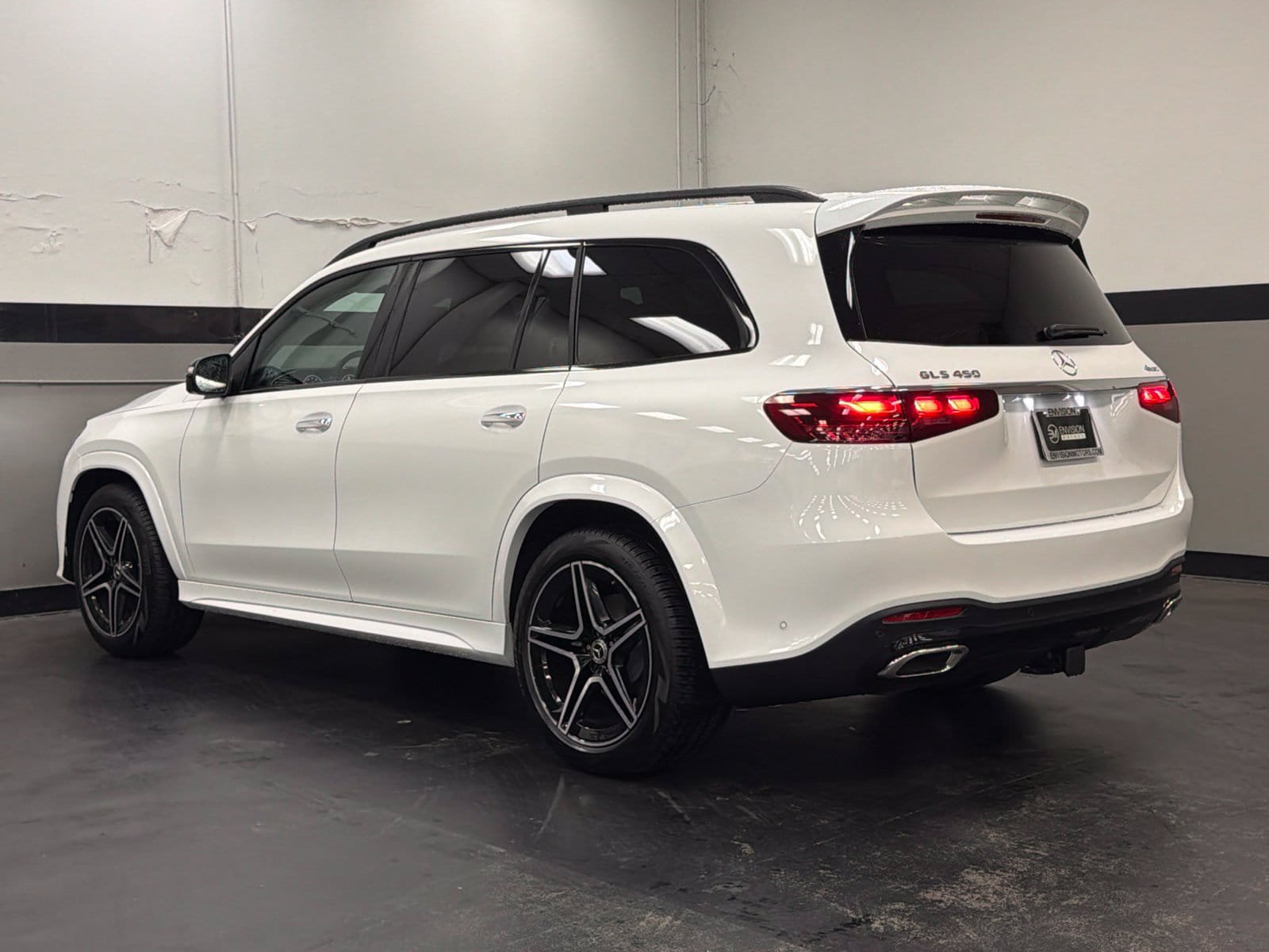 Certified 2026 Mercedes-Benz GLS 450 4MATIC image 9