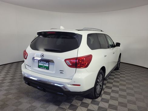 Used 2020 Nissan Pathfinder SL AWD/4WD image 9