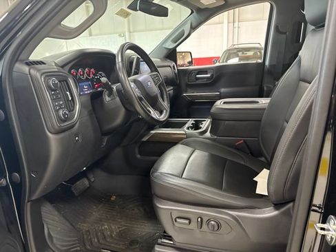 Used 2021 Chevrolet Silverado 1500 LT Trail Boss w/ Convenience Package II AWD/4WD image 8