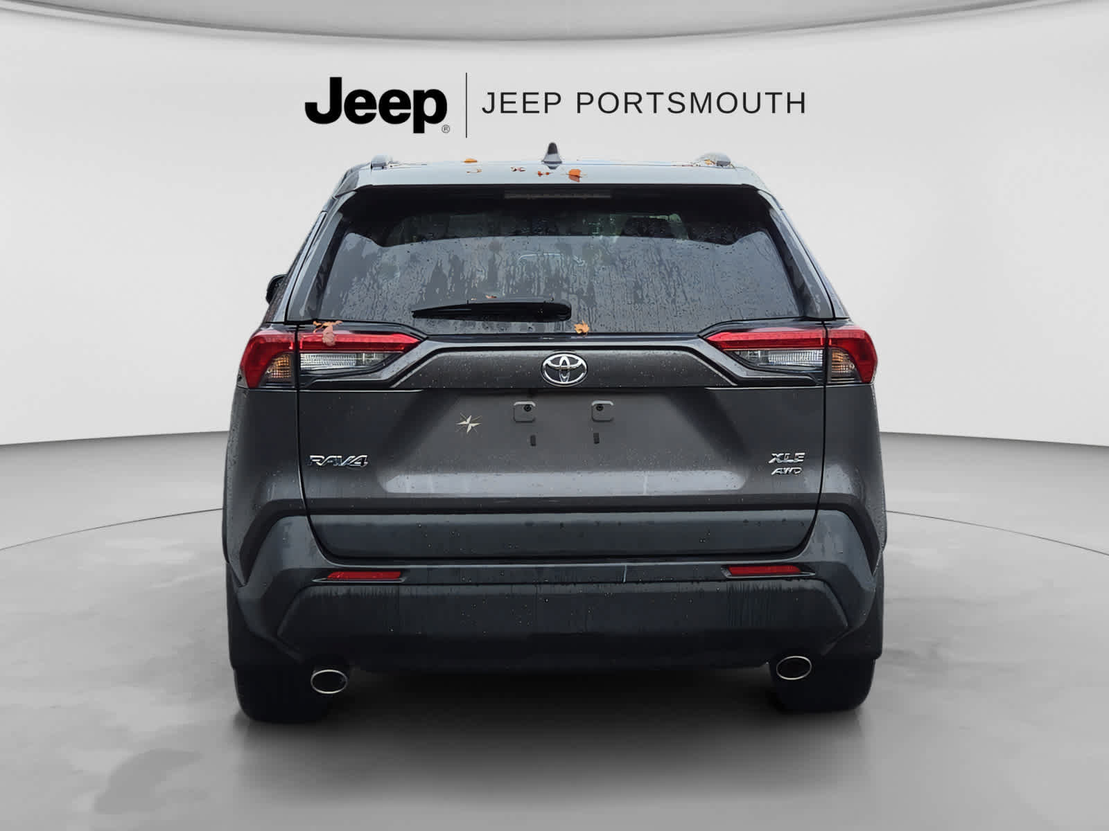 Used 2022 Toyota RAV4 XLE Premium AWD/4WD image 12
