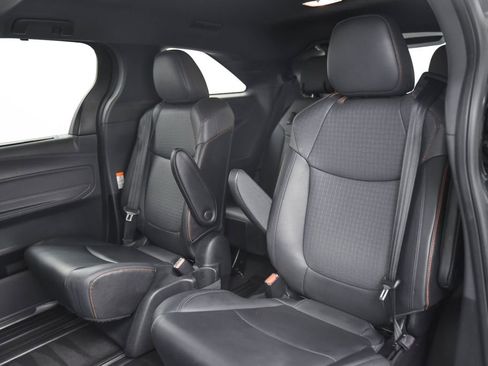 Used 2021 Toyota Sienna XSE w/ XSE Plus Package image 14