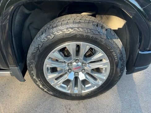 Used 2022 GMC Sierra 1500 Denali AWD/4WD image 9