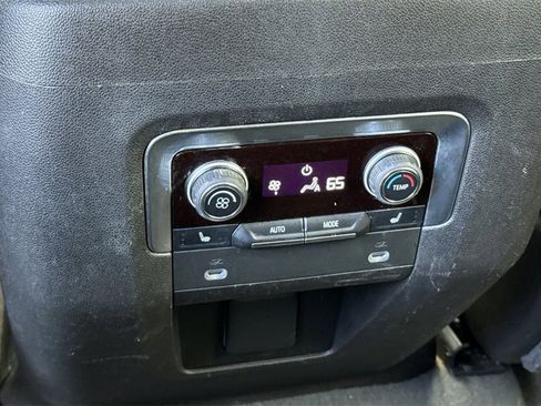 Used 2021 Chevrolet Tahoe Premier image 18